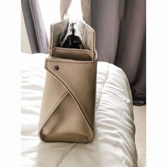 Matt & Nat GLORIA Satchel Koala Matte Nickel - Picture 4 of 9